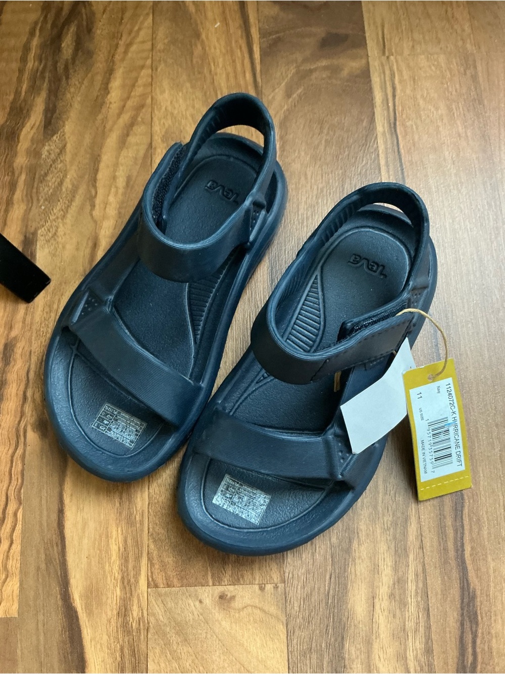 NWT Teva kids navy blueSporty boy/girl Hook-and-Loop Sandals